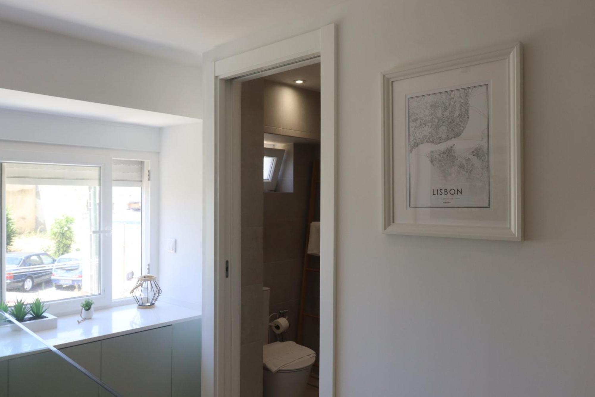 Lisbon, T2 Renewed Duplex With River View, Beato, Lisbon Exterior photo